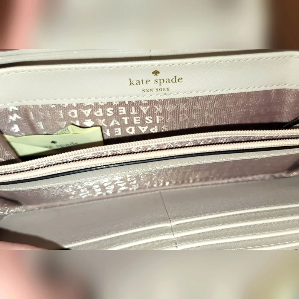 Kate Spade Wallet - Picture 5 of 8